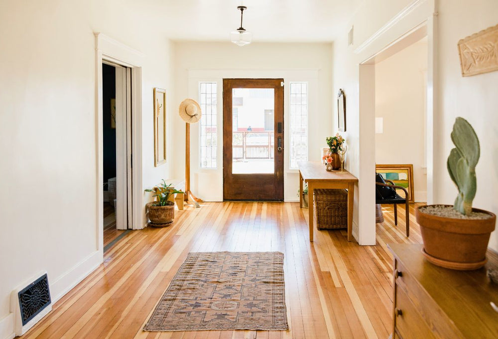 8 Thoughtful Housewarming Gift Ideas for New Homes