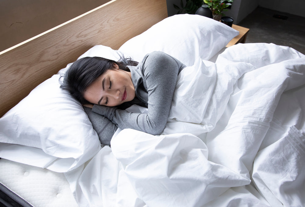 How to Sleep Cool on A Hot Humid Summer Night?