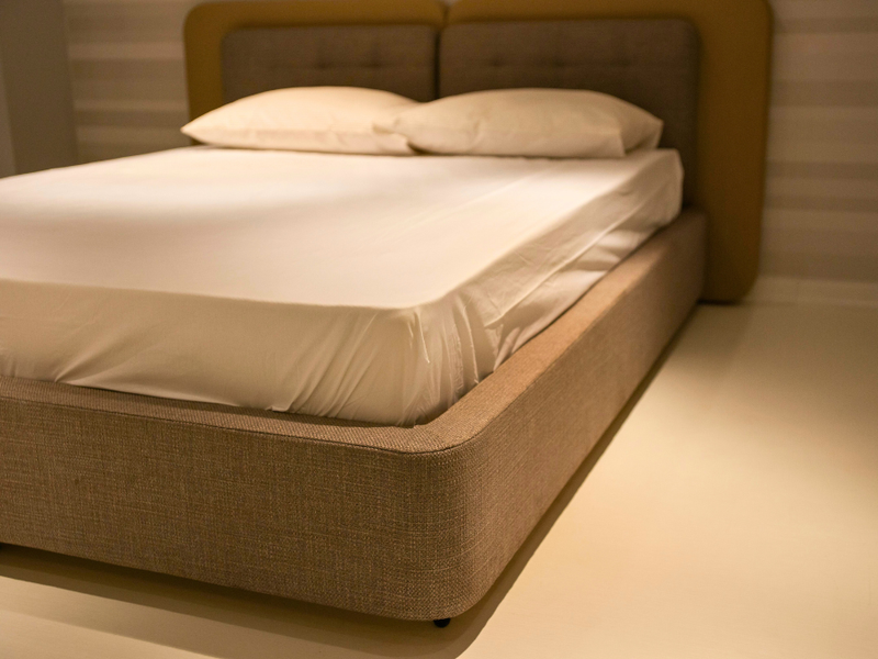 high bed frame vs low bed frame base comparison hong kong
