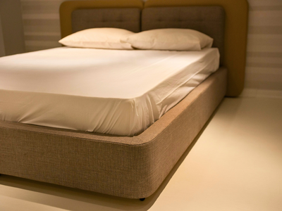 high bed frame vs low bed frame base comparison hong kong