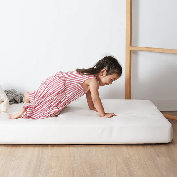 Best Baby and Kids Mattress Protector in Hong Kong by Little Hushies Hush Home 1