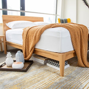 The Solid Wood Bed - oak